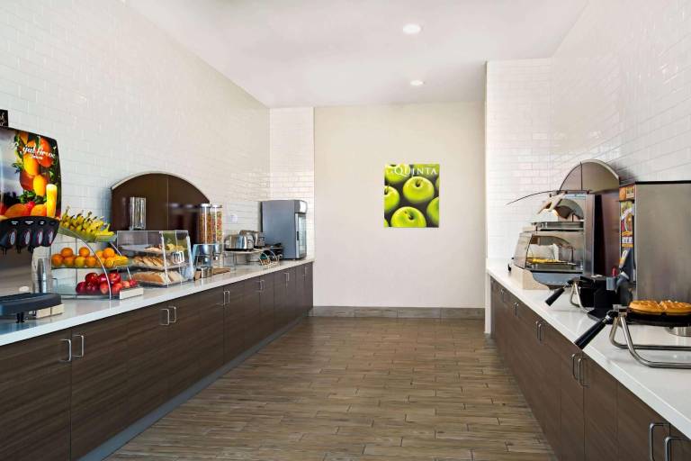 La Quinta Inn & Suites by Wyndham Page at Lake Powell — photo 5