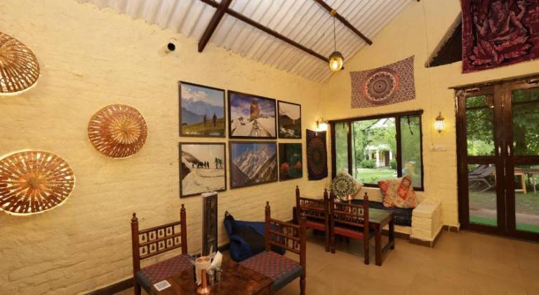 Thehraav By The River - Mudhouse Odyssey, Tirthan Valley — photo 4