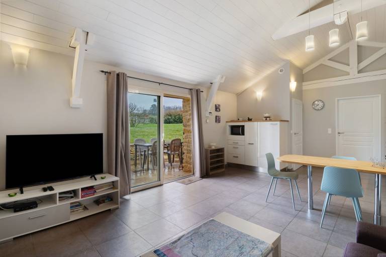 Child-friendly pleasant house with pool, barbecue & garden | Garden view | Dogs allowed — photo 2