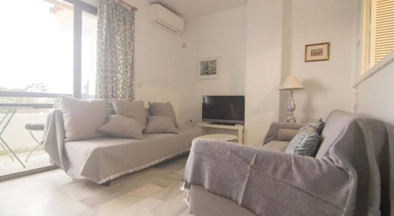 Apartment with pool, yard & terrace — photo 4