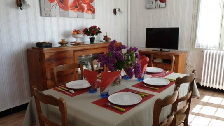 Children-friendly vacation home with barbeque & yard | Nature view | Pets allowed — photo 3