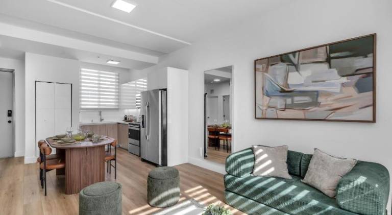 208 Brand New 2BR -2BA near marlins stadium — photo 2