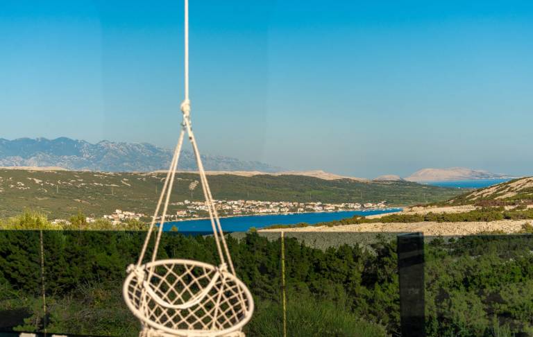 Fully equipped charming villa with private pool, yard & grill | Dogs allowed — photo 2