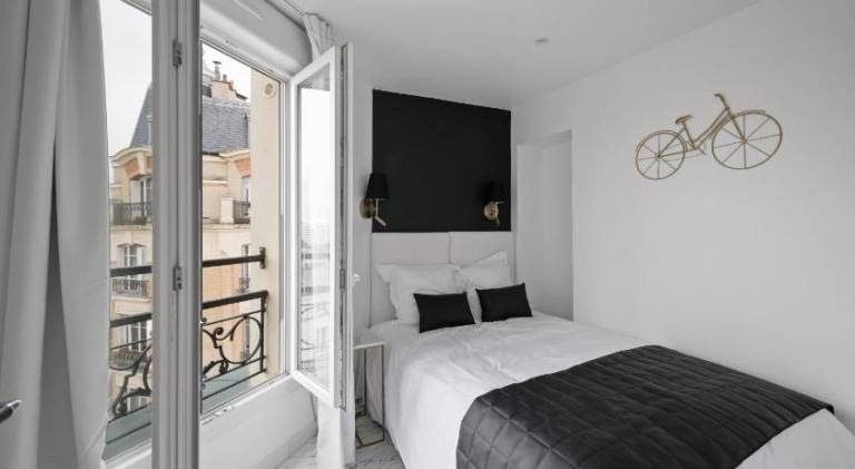 Serviced apartment for 4 persons in Bobigny