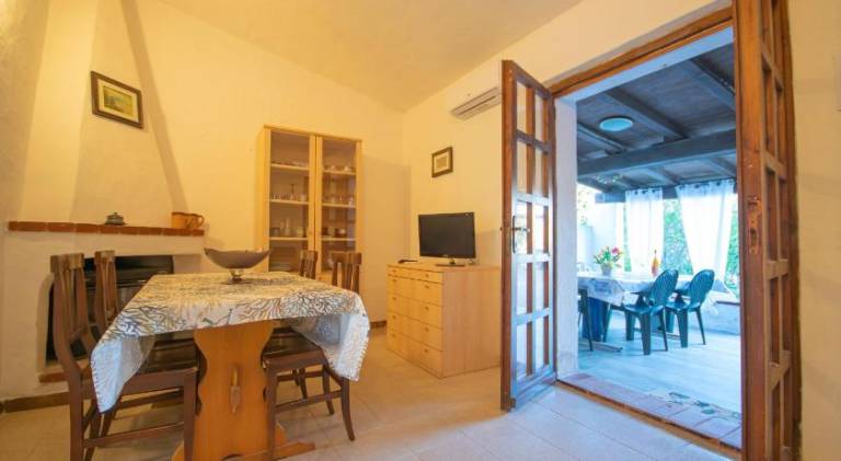 Rental apartment with 2 rooms for 4 persons — photo 3