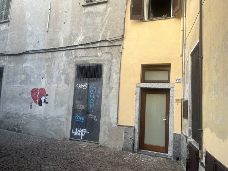 Ferienwohnung mit Pool in Intra, Lago Maggiore f&uuml;r max. 3 Personen