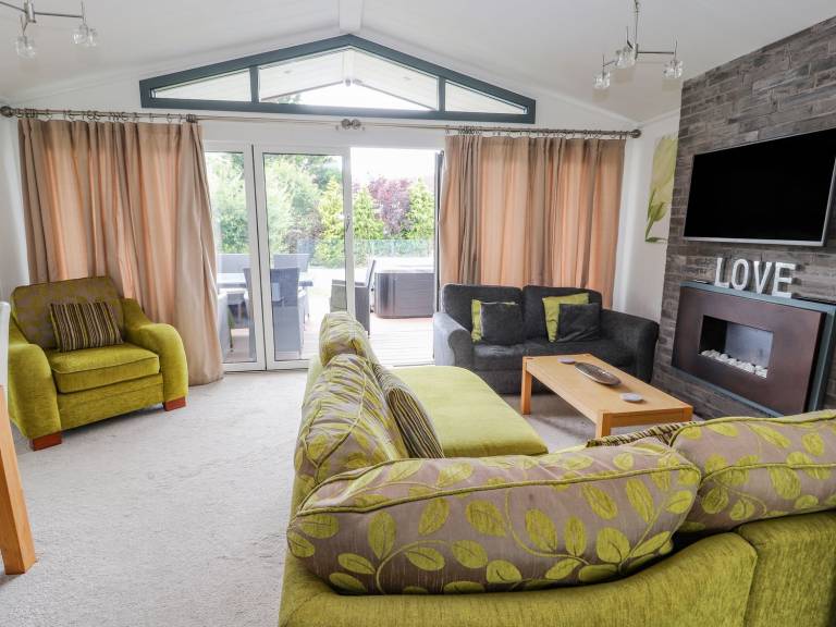 Children-friendly cottage with yard & jacuzzi | Beach view | Dogs allowed — photo 5