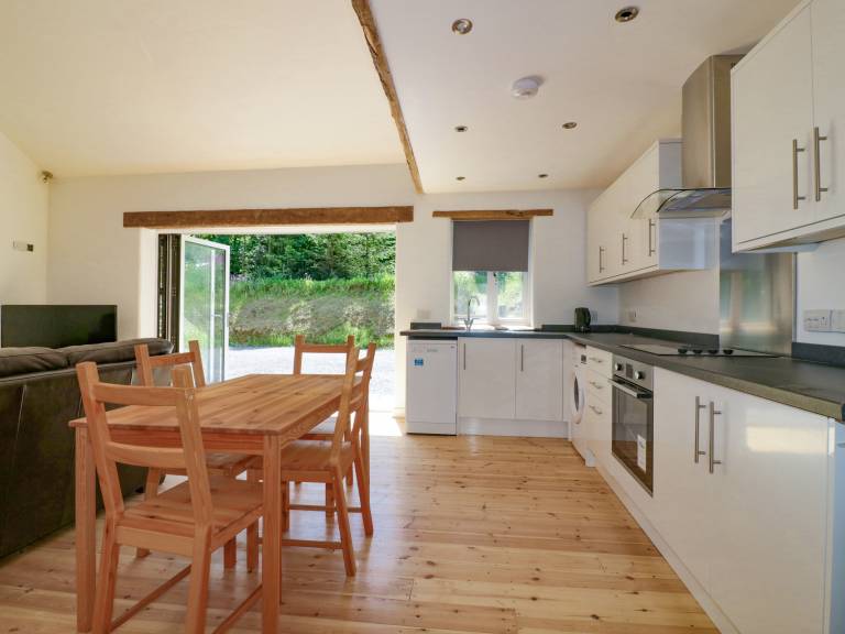 Children-friendly beautiful cottage with yard | Beach view | Pet-friendly — photo 4