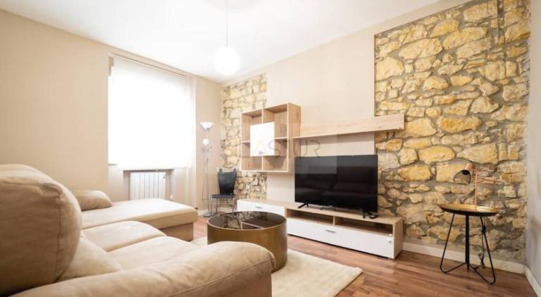 Holiday apartment with 3 rooms for 5 persons in Oviedo