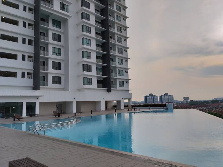 Condo Bandar Uda Utama