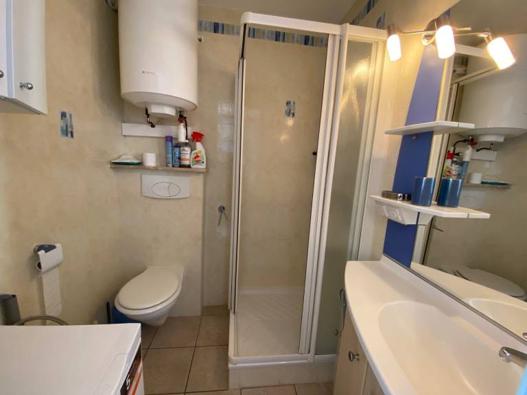 3-star A/C apt near Thermes and pond, pets allowed — photo 4