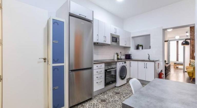 Latina Corporate Housing with Billard &Darts — photo 4