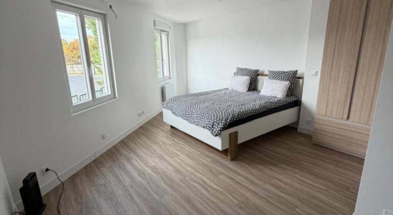 Rental apartment with 1 room for 2 persons in Creteil
