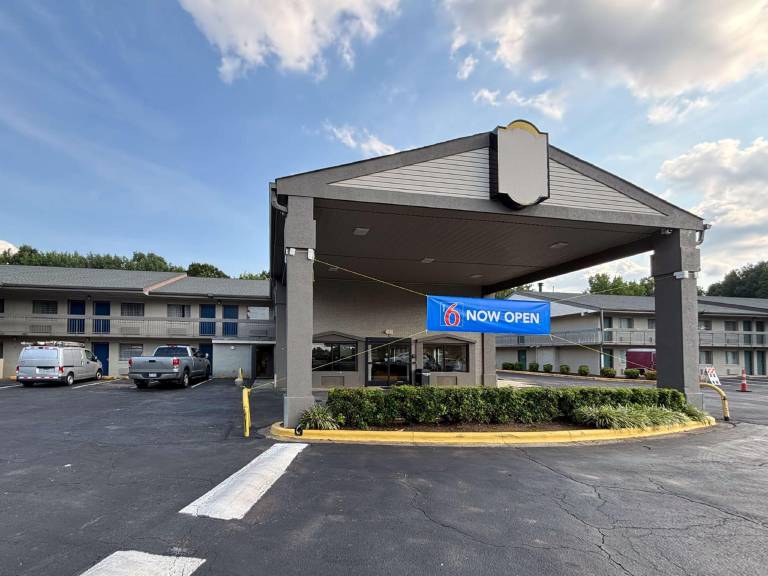 Motel 6 Charlotte NC Northlake