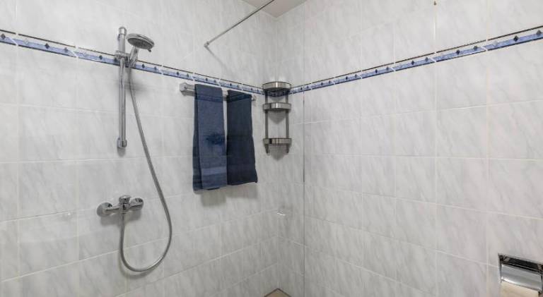 Apartment with 2 rooms for 4 persons — photo 4