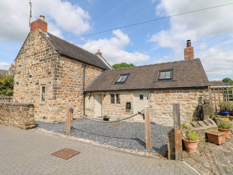 33 Main Road