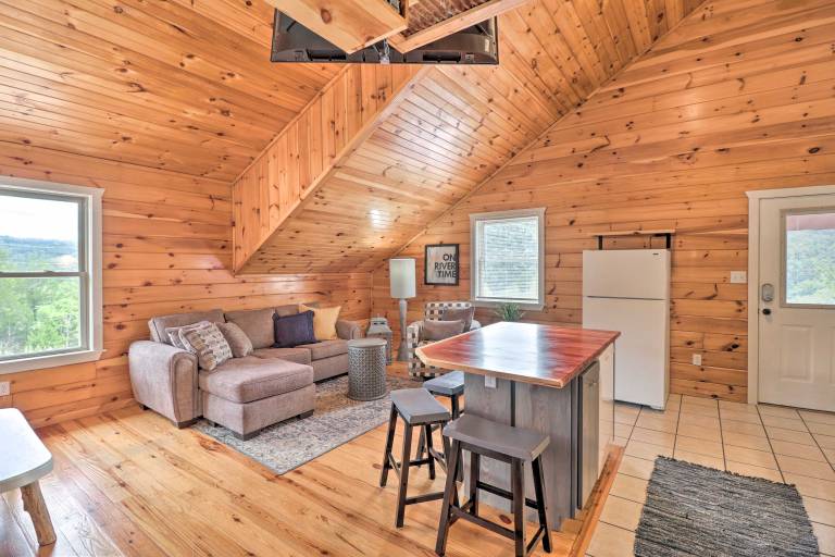 Updated Mtn View Studio w/ Loft - Near River! — photo 5