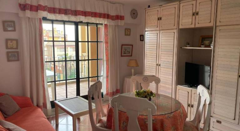 Holiday apartment with pool — photo 3