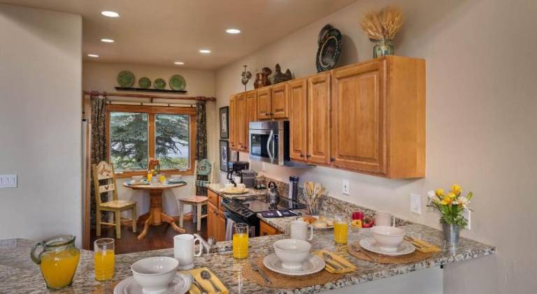 House with jacuzzi & barbecue — photo 4