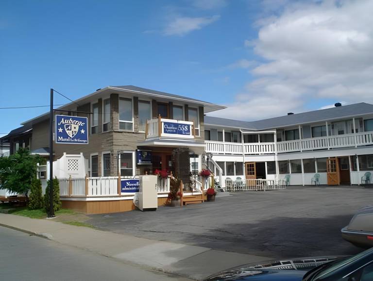 Motel LA REFERENCE in Trois-Rivieres, QC