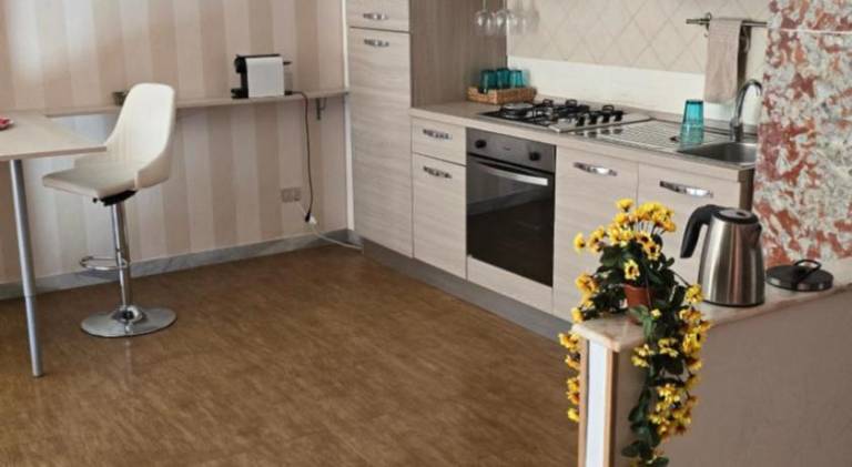 Apartment with 2 rooms for 6 persons — photo 4