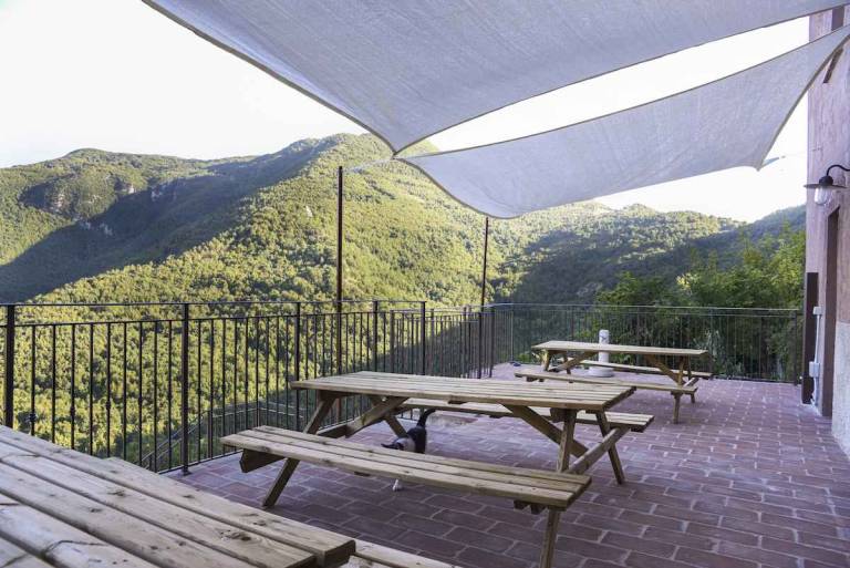 House with jacuzzi & terrace — photo 4