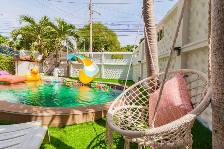 Jomtien Beach Villas — photo 2