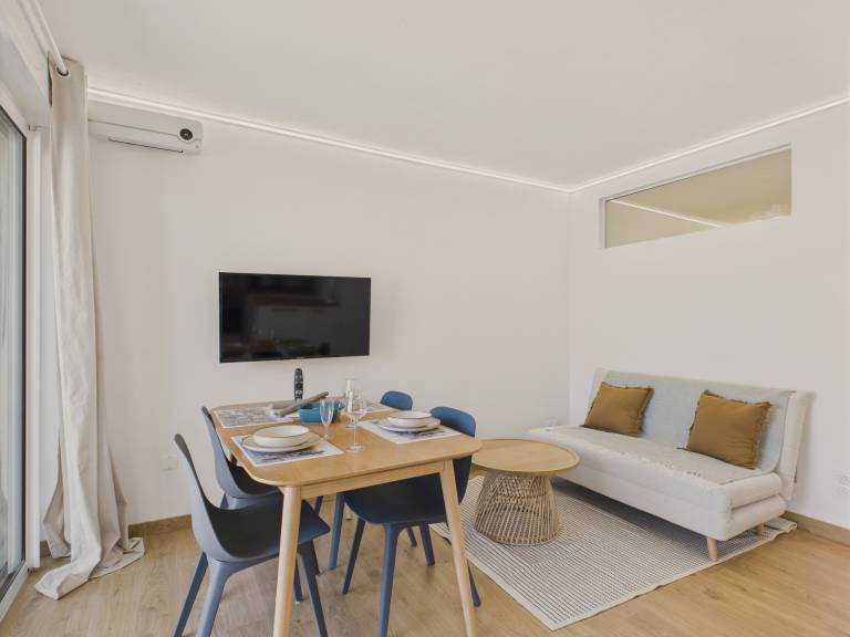 Apartment with 1 room for 2 persons in Vannes