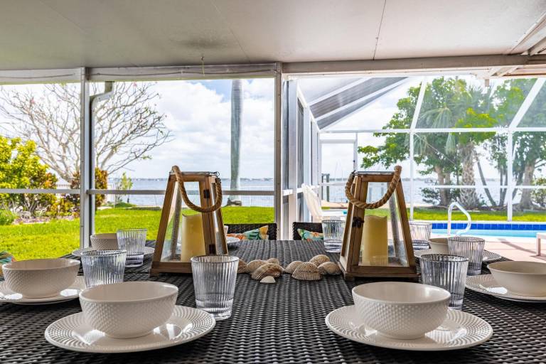 Vacation home with barbecue & private pool — photo 3