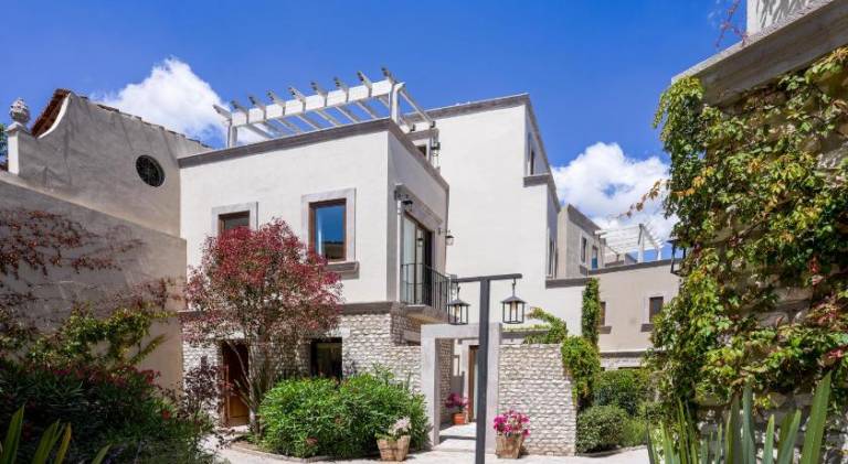 Ample villa with hot tub & pool | Pets allowed in Guanajuato