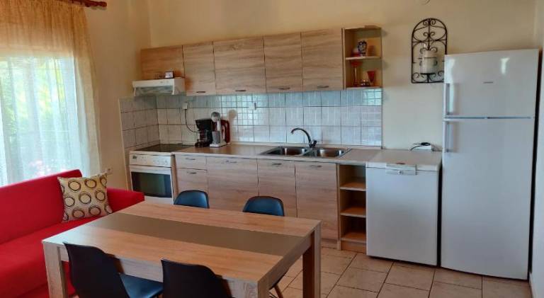 House with yard, terrace & BBQ | Perfect for remote work | Pet-friendly — photo 3