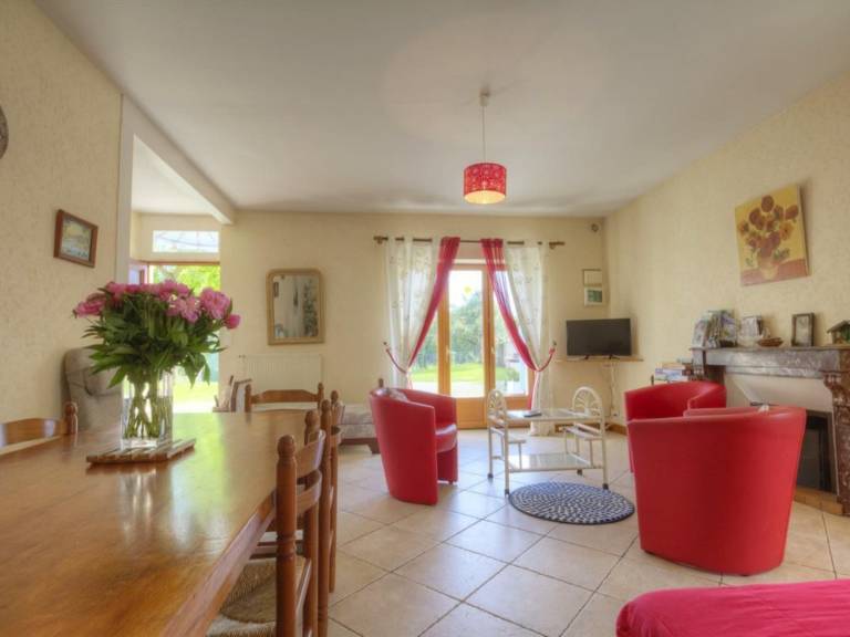 Cottage with barbeque — photo 2
