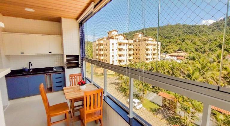 Apartamentos 300m Praia das Toninhas - vista para a serra do mar — photo 4