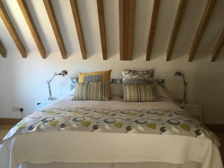 Bed and breakfast  Hever
