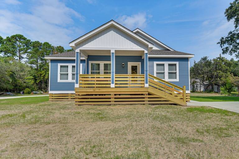 House Manteo