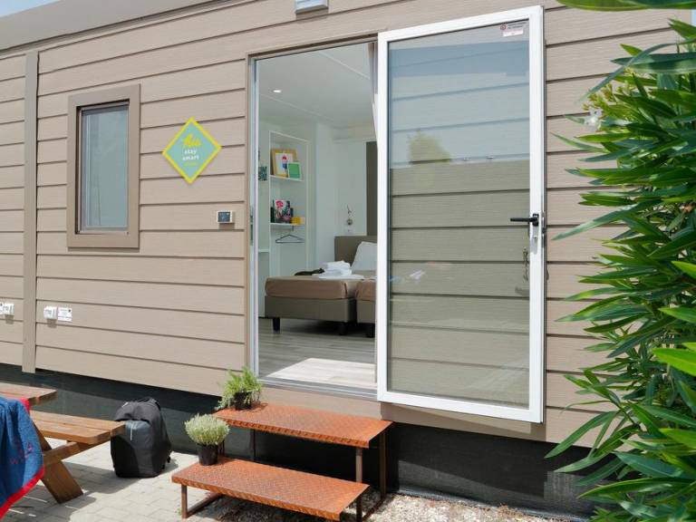 Nice bungalow with pool | Pet-friendly — photo 4