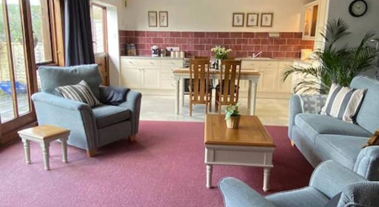 House with 2 rooms for 4 persons — photo 4