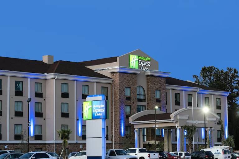 Holiday Inn Express & Suites Houston North IAH Area an IHG Hotel