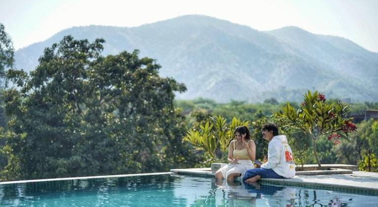 The Riverside Estate Luxury Private Pool Villa in Udaipur — photo 2