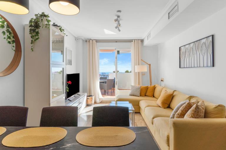 Duplex Penthouse with 4 Bedrooms and Stunning Sea Views — photo 5