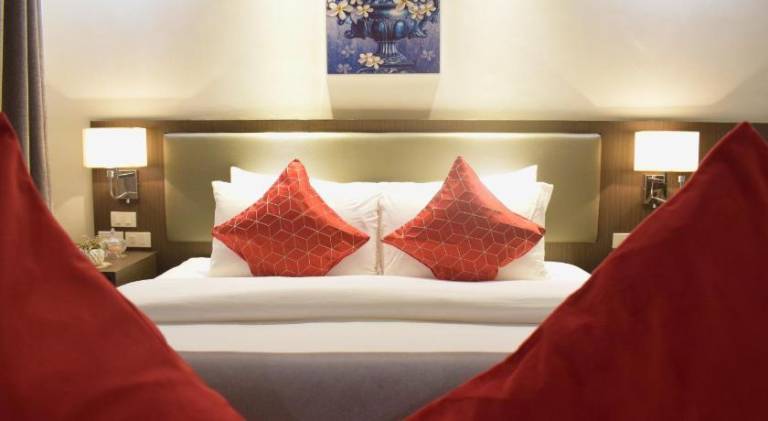 Wonderful serviced apartment with terrace & pool | Pet-friendly in Taguig