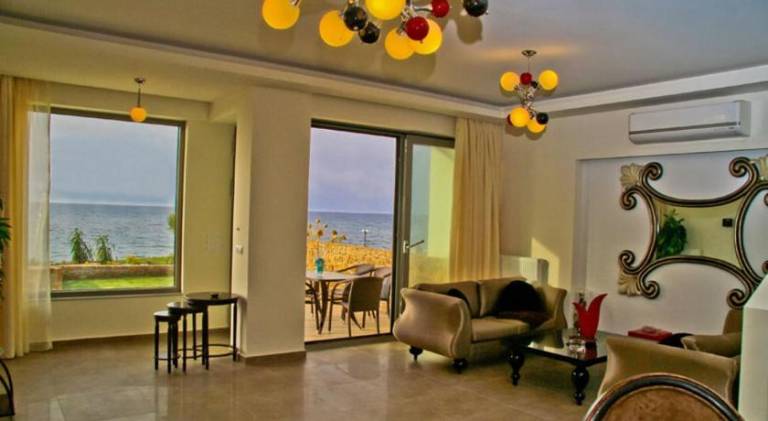 Villa with 4 rooms for 8 persons — photo 2