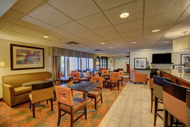Hampton Inn Indianapolis-South — photo 4