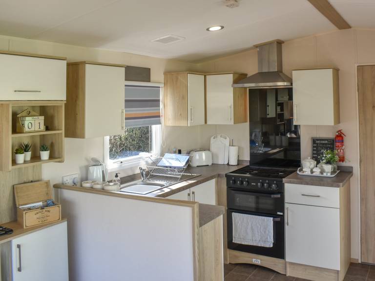 Family-oriented cottage with garden | River view | Pets are welcome — photo 2