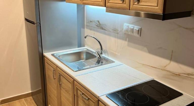 Beautiful serviced apartment with terrace & yard | Next to the beach | Perfect for remote work | Dogs allowed — photo 4