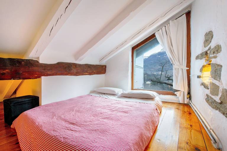 Apartment 'Cascina Des Religieuses - Feuillage' with Mountain View in Jovencan