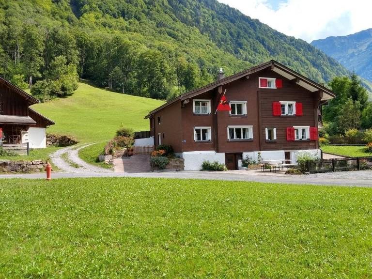 Ferienhaus Engi