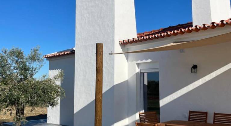 Lovely vacation home with pool | Pet-friendly — photo 2