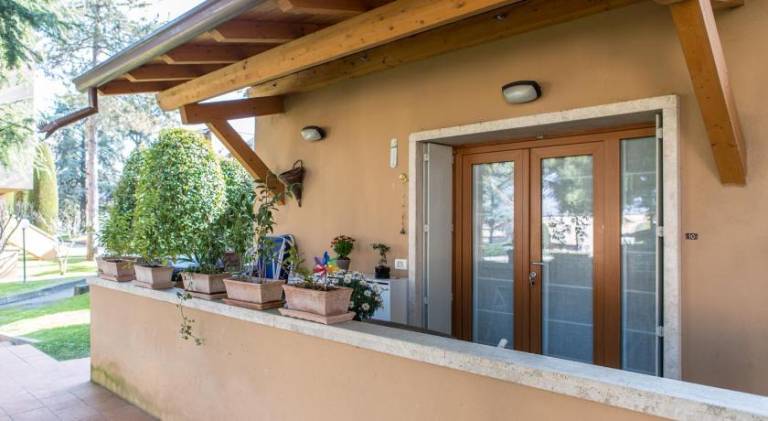 Lovely rental apartment with garden, terrace & pool | Pet-friendly — photo 3