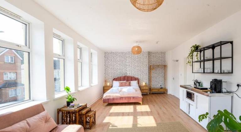 Neighbourhood Bedrooms in Cardiff